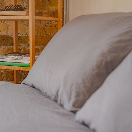 Loft Style Apartment Near O2, Abba Voyage, Excel لندن المظهر الخارجي الصورة